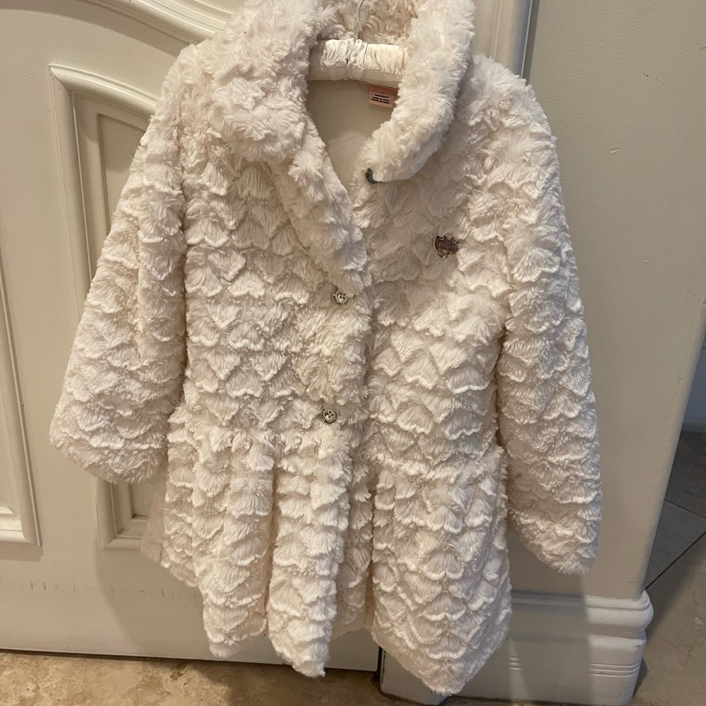 White fluffy juicy couture jacket for little princess